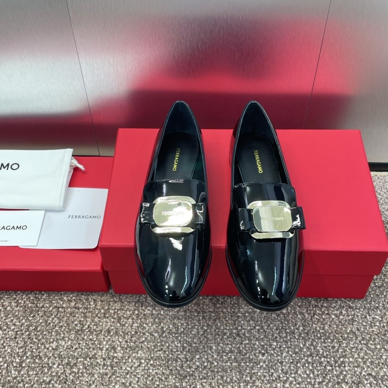 Ferragamo flat shoes